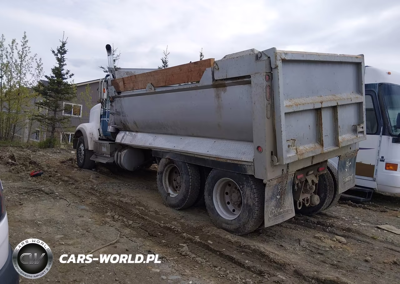 1999 International 9900 VIN:2HTFTAPR0XC031444 - 3