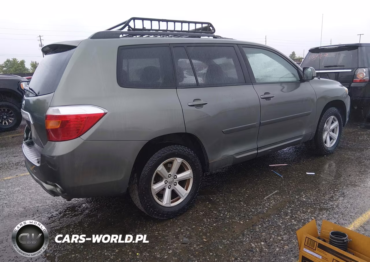 2010 Toyota Highlander Base V6 VIN:5TDBK3EH0AS008035 - 4