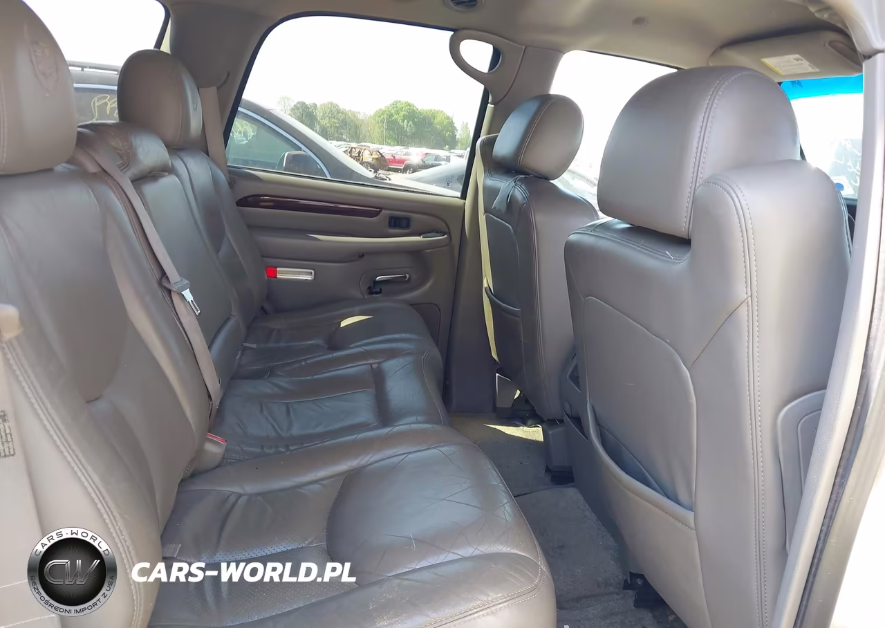 2003 Cadillac Escalade Standard VIN:1GYEK63N13R258449 - 8