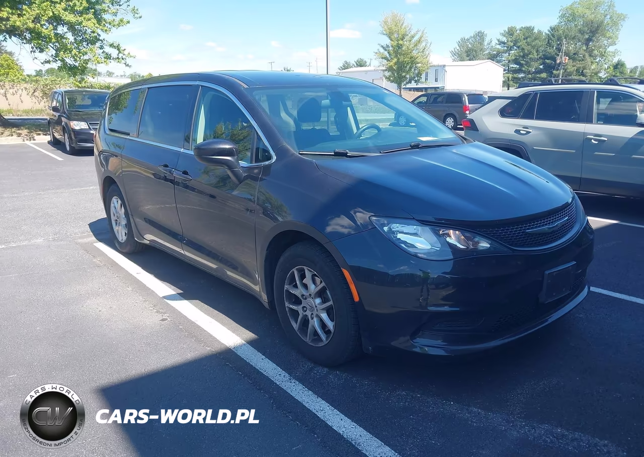 2021 Chrysler Voyager Lx – zdjęcie 1 z 15