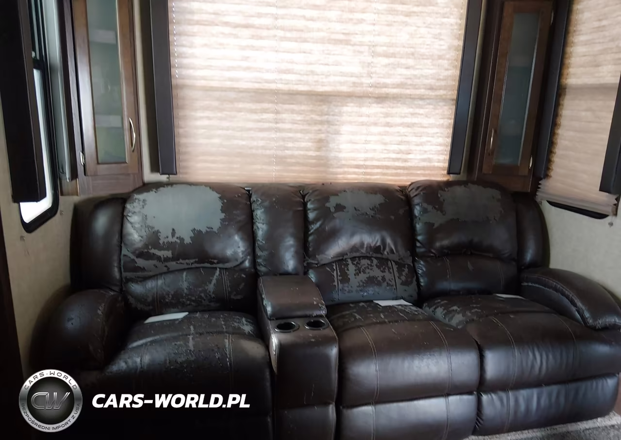 2015 Heartland Rv 325 T VIN:5SFCG3822FE295367 - 14
