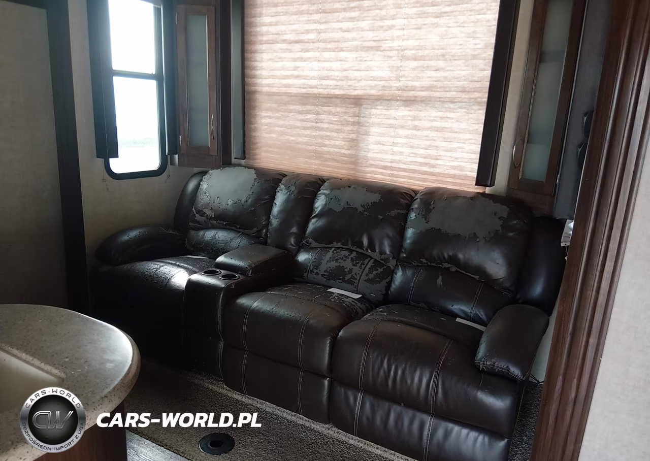 2015 Heartland Rv 325 T VIN:5SFCG3822FE295367 - 17