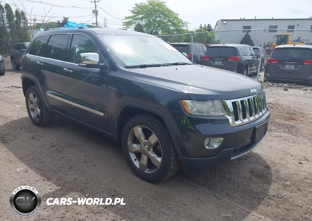 2013 Jeep Grand Cherokee Overland – zdjęcie 1 z 17