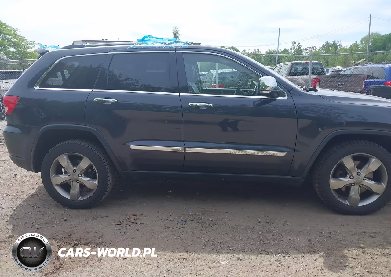 2013 Jeep Grand Cherokee Overland VIN:1C4RJFCT0DC523701 - 13