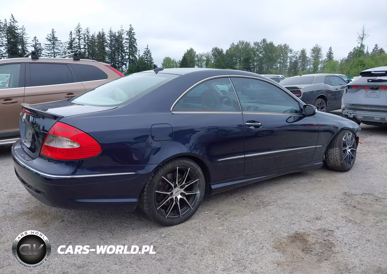 2008 Mercedes-Benz Clk 550 VIN:WDBTJ72H98F244503 - 4
