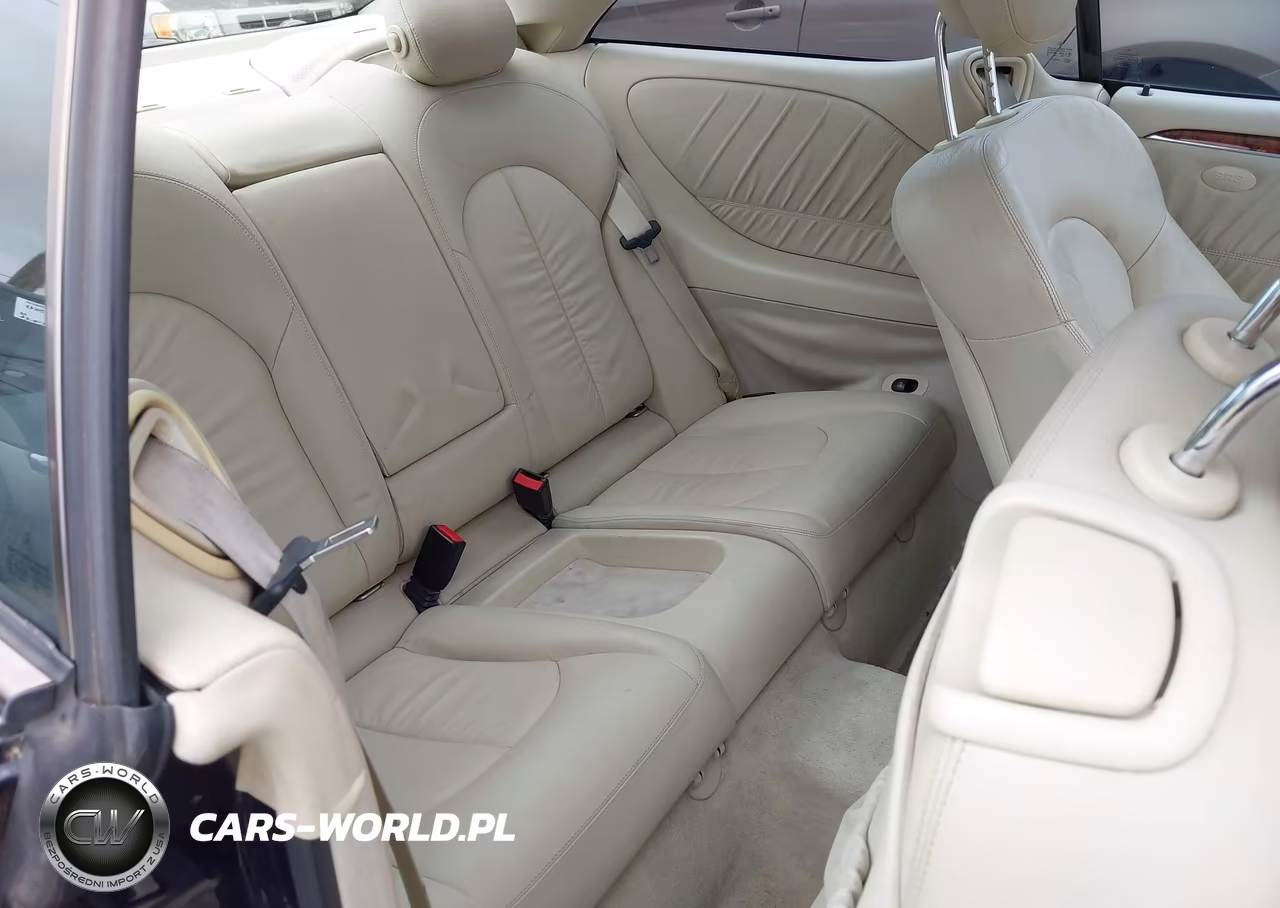 2008 Mercedes-Benz Clk 550 VIN:WDBTJ72H98F244503 - 8