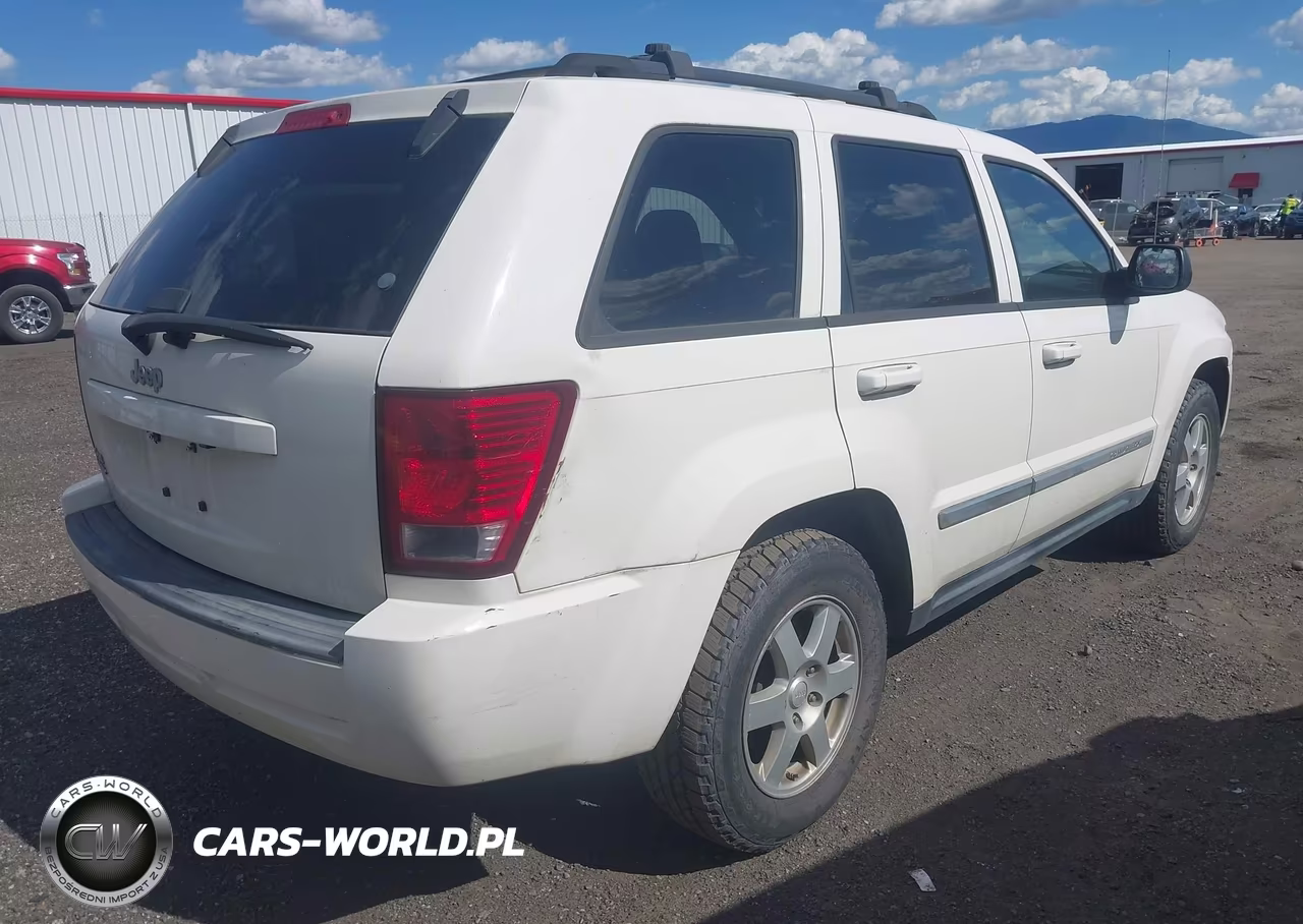 2010 Jeep Grand Cherokee Laredo VIN:1J4PR4GK8AC154260 - 4