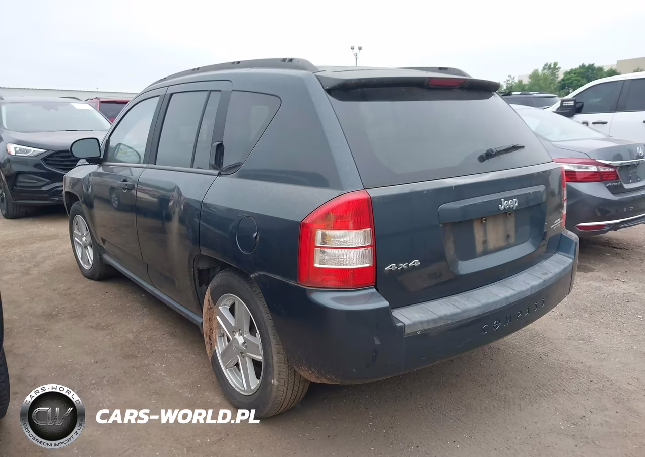 2007 Jeep Compass Sport VIN:1J8FF47W97D172517 - 3