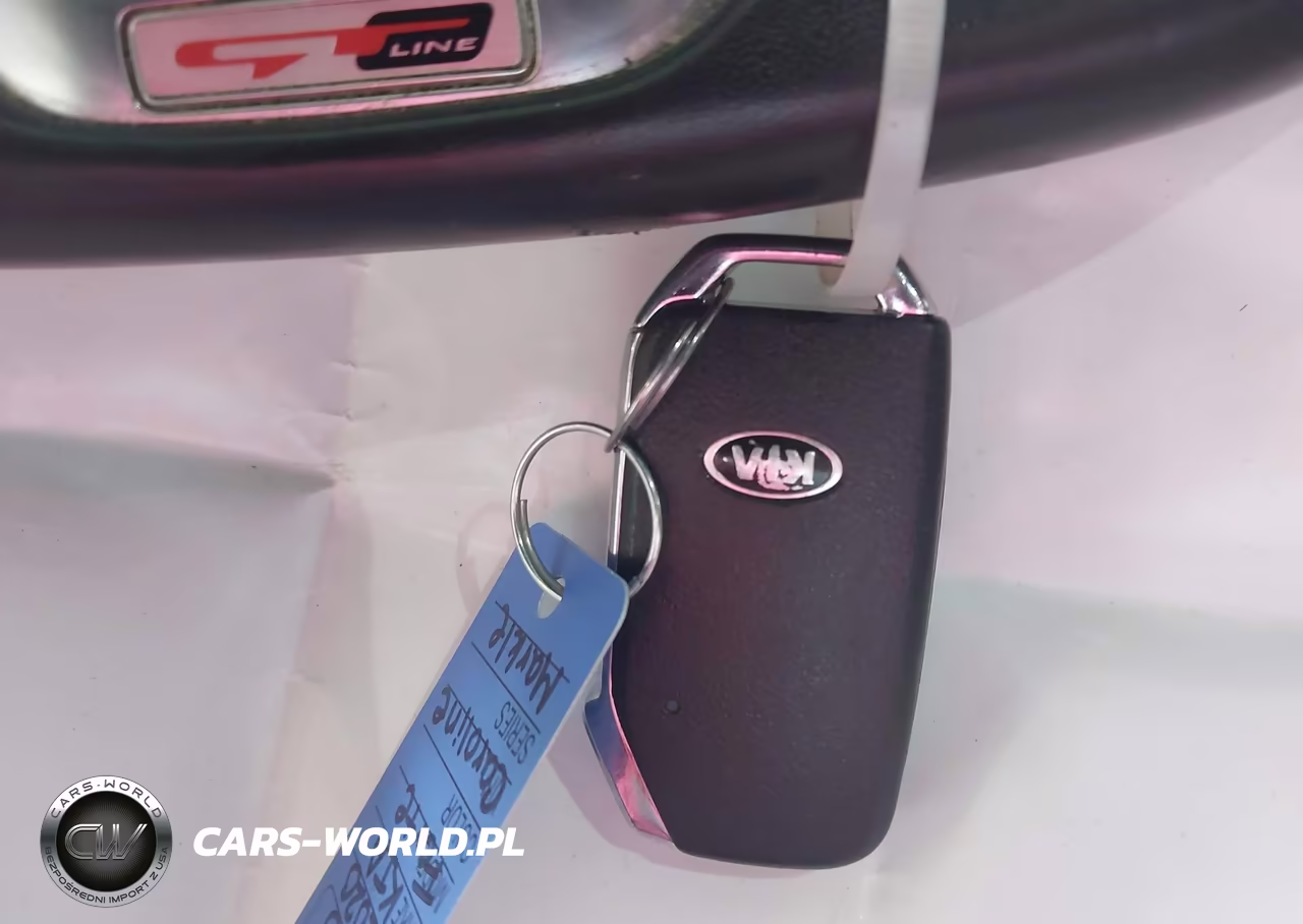 2020 Kia Forte Gt-Line VIN:3KPF34AD1LE223850 - 11