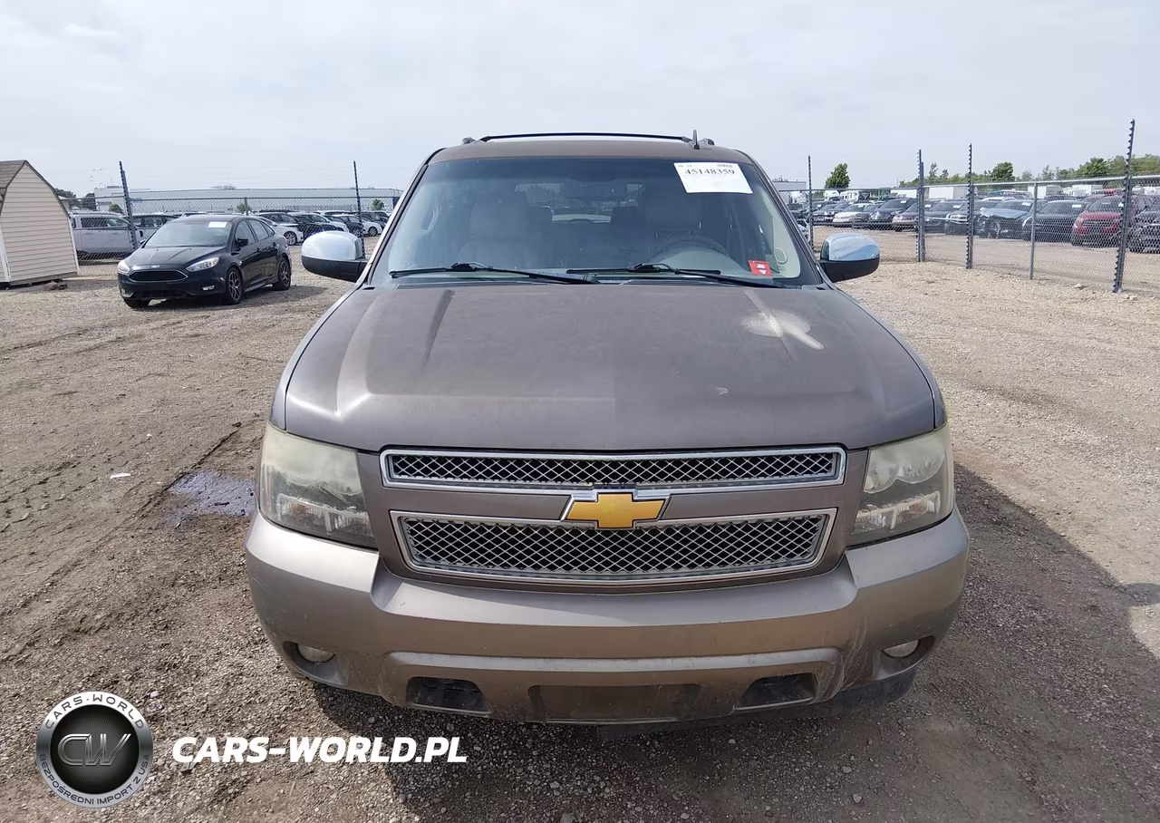 2014 Chevrolet Suburban 1500 Lt VIN:1GNSKJE77ER199329 - 12
