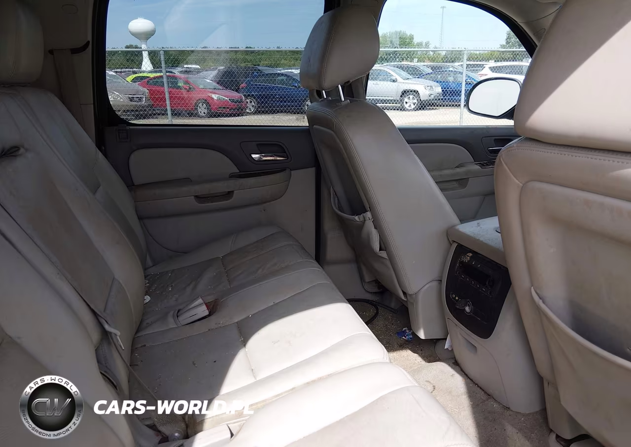 2014 Chevrolet Suburban 1500 Lt VIN:1GNSKJE77ER199329 - 8