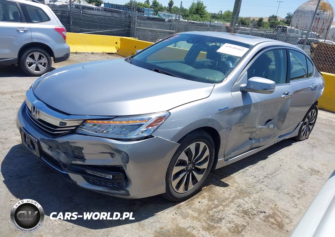 2017 Honda Accord Hybrid Touring VIN:JHMCR6F73HC008080 - 2