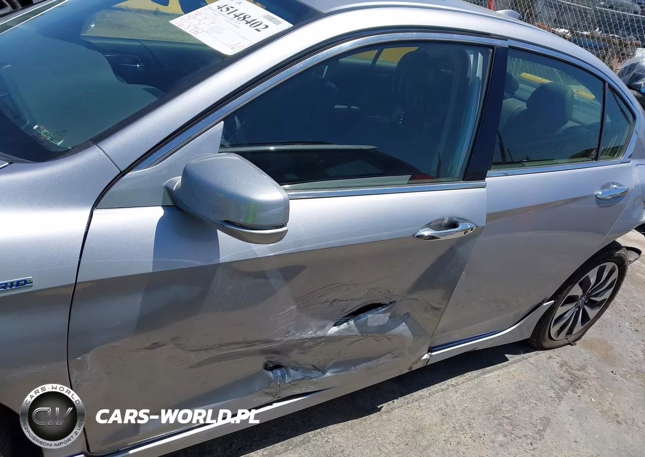 2017 Honda Accord Hybrid Touring VIN:JHMCR6F73HC008080 - 6