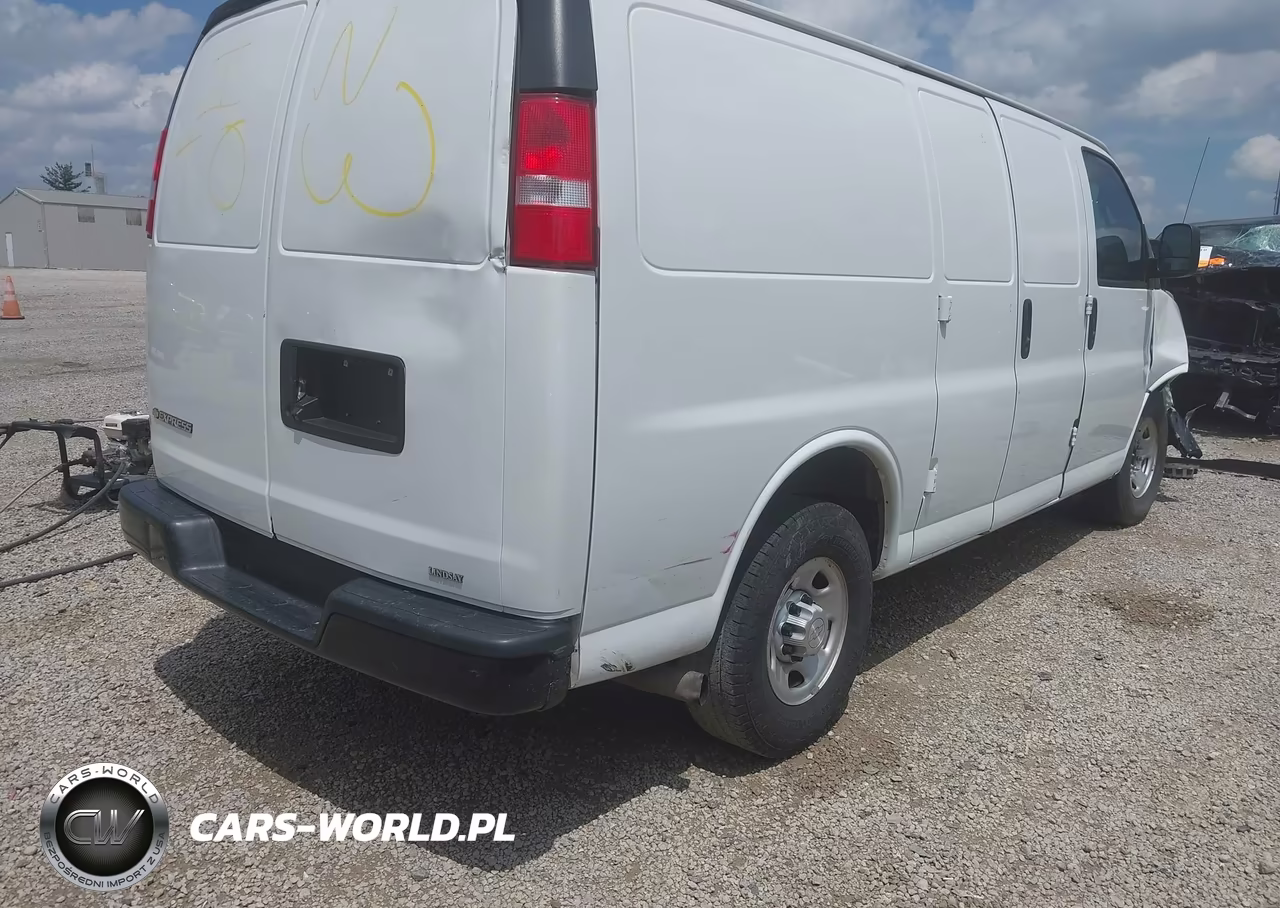 2019 Chevrolet Express 2500 Work Van VIN:1GCWGAFP7K1358032 - 4