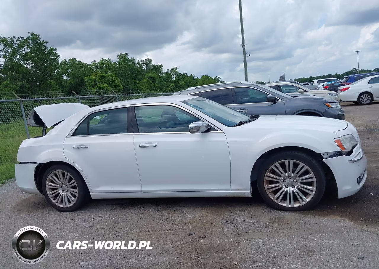 2012 Chrysler 300 Limited VIN:2C3CCACG0CH200836 - 13