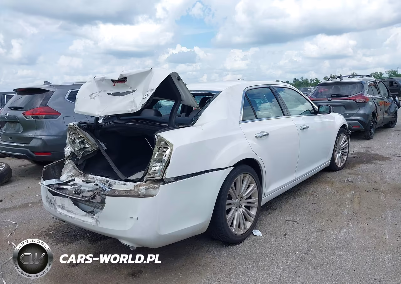 2012 Chrysler 300 Limited VIN:2C3CCACG0CH200836 - 4