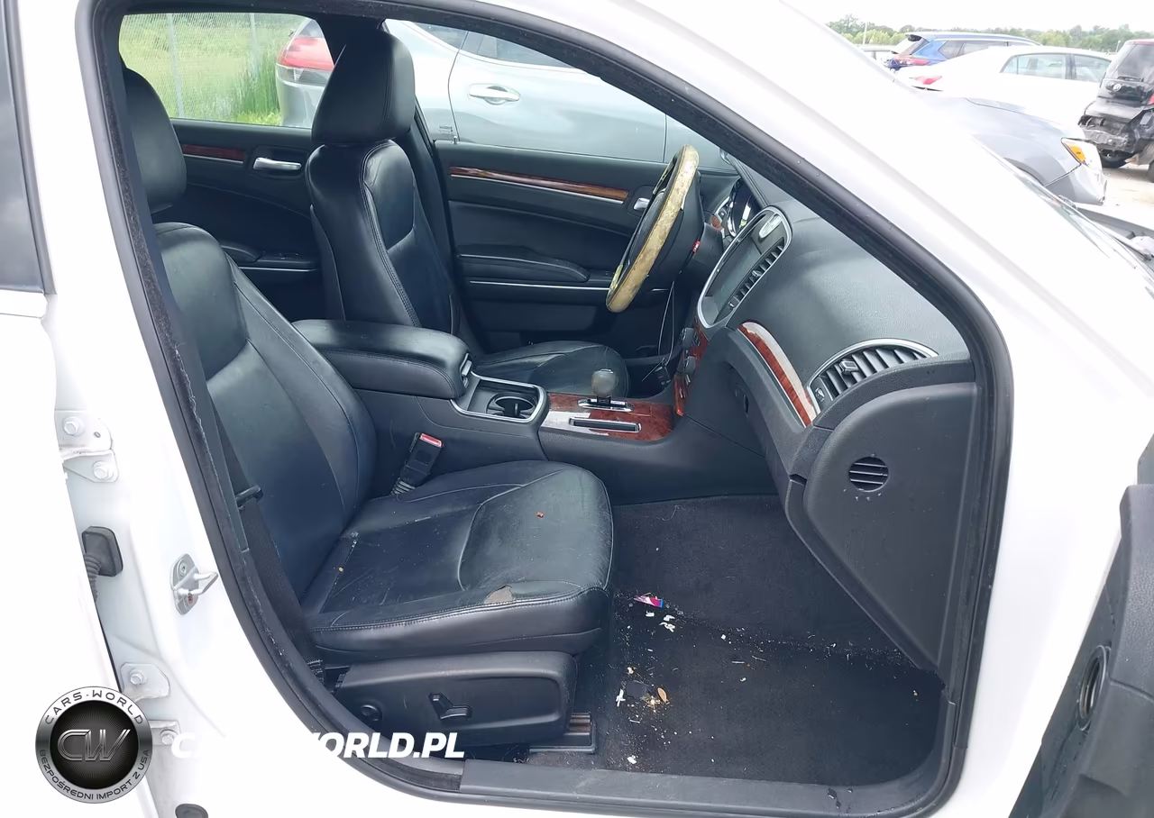 2012 Chrysler 300 Limited VIN:2C3CCACG0CH200836 - 5
