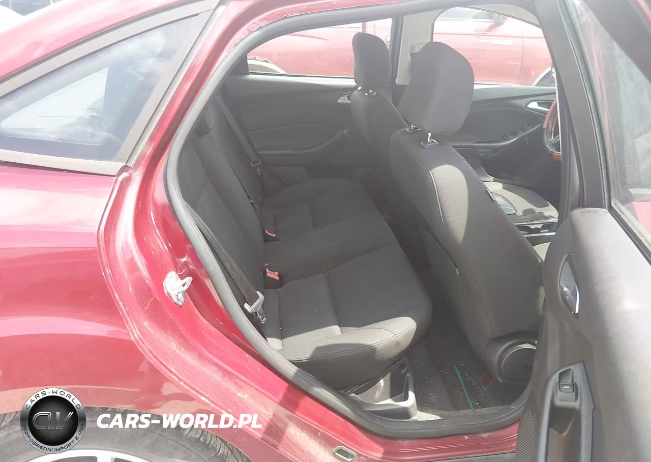 2015 Ford Focus Se VIN:1FADP3F23FL227302 - 8