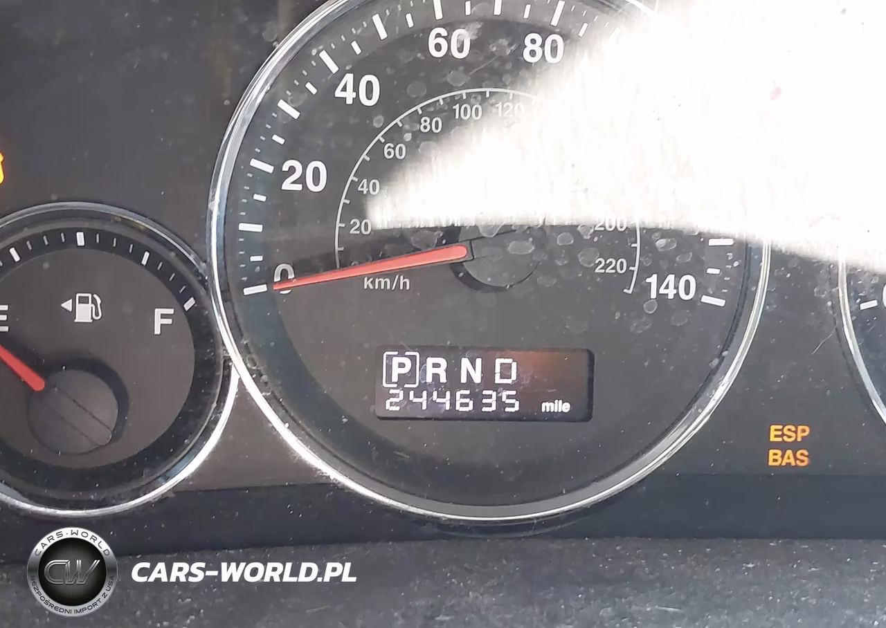 2010 Jeep Commander Sport VIN:1J4RG4GK4AC121996 - 15