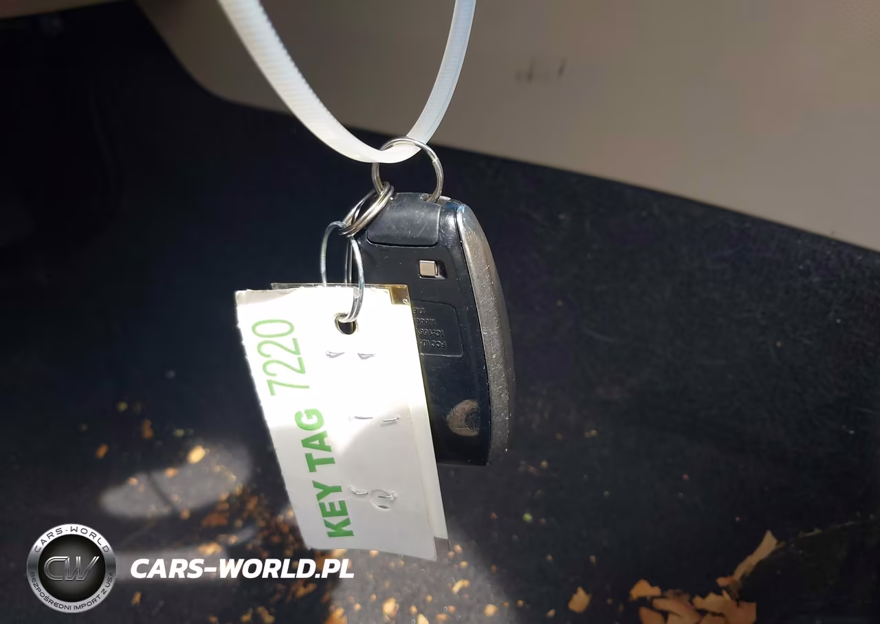 2016 Subaru Outback 2.5I Limited VIN:4S4BSANC4G3269022 - 11