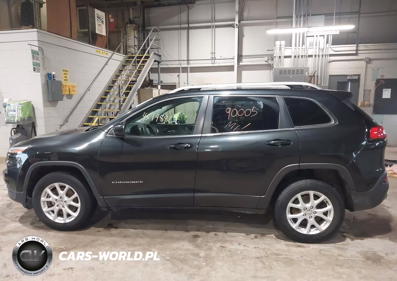 2015 Jeep Cherokee Latitude VIN:1C4PJMCB6FW652353 - 14