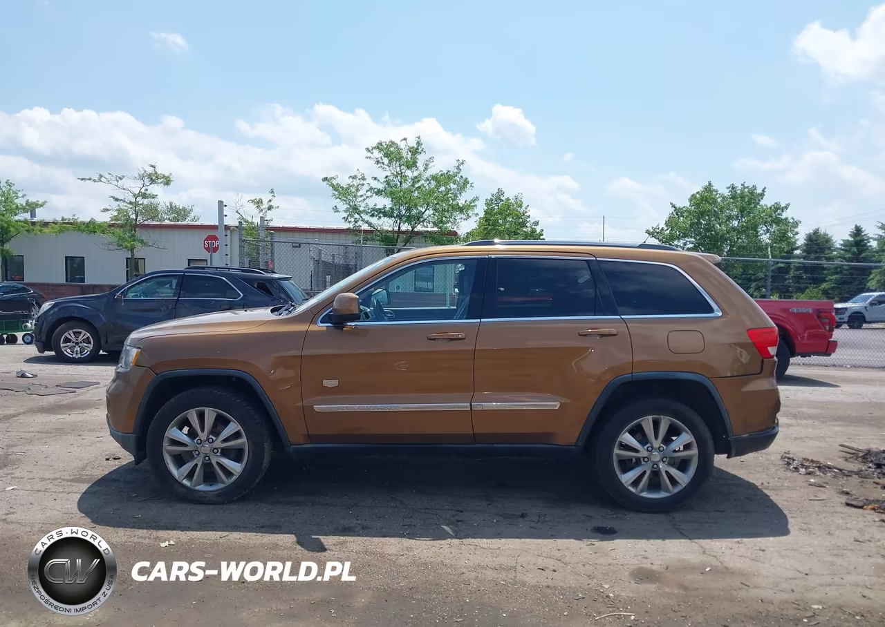 2011 Jeep Grand Cherokee Laredo VIN:1J4RR4GG4BC676048 - 14