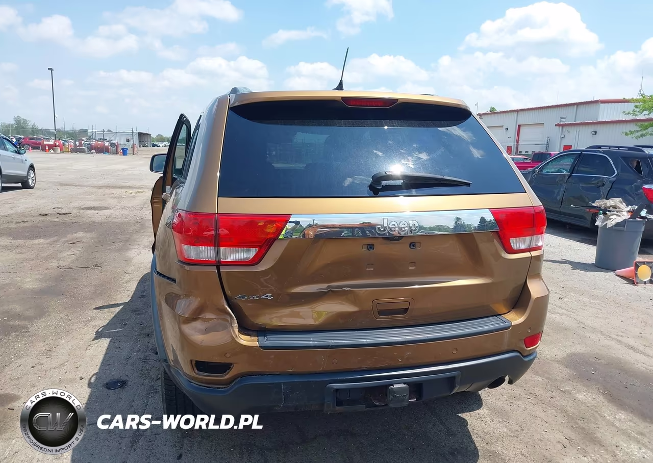2011 Jeep Grand Cherokee Laredo VIN:1J4RR4GG4BC676048 - 16