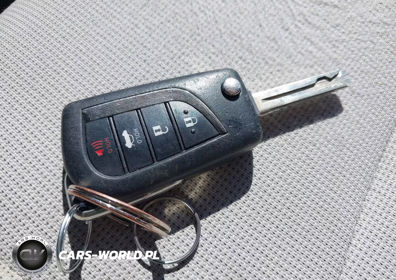2020 Toyota Corolla Le VIN:5YFEPRAE7LP067110 - 11
