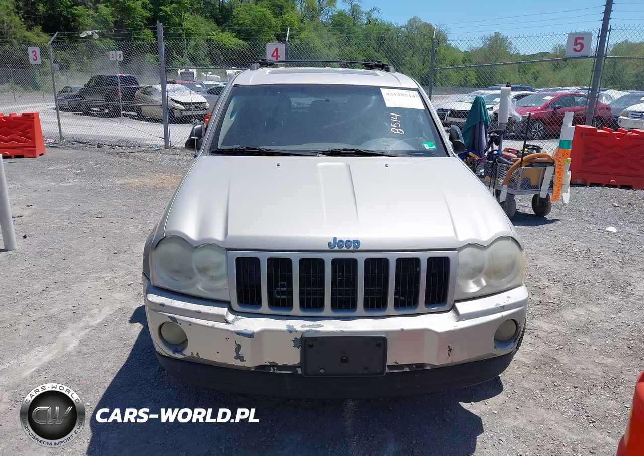 2007 Jeep Grand Cherokee Laredo VIN:1J8HR48P47C700493 - 12