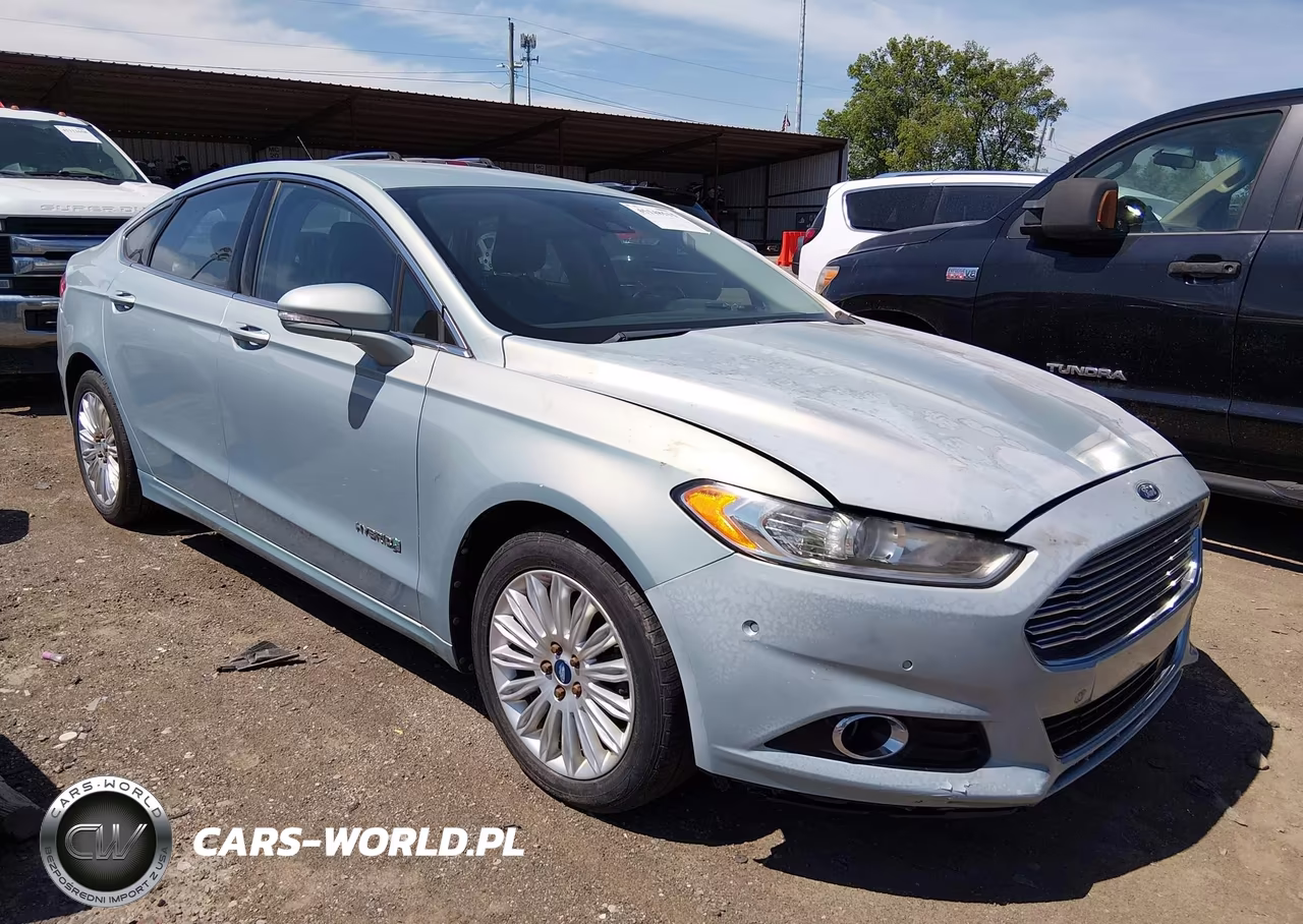 2013 Ford Fusion Hybrid Se – zdjęcie 1 z 11