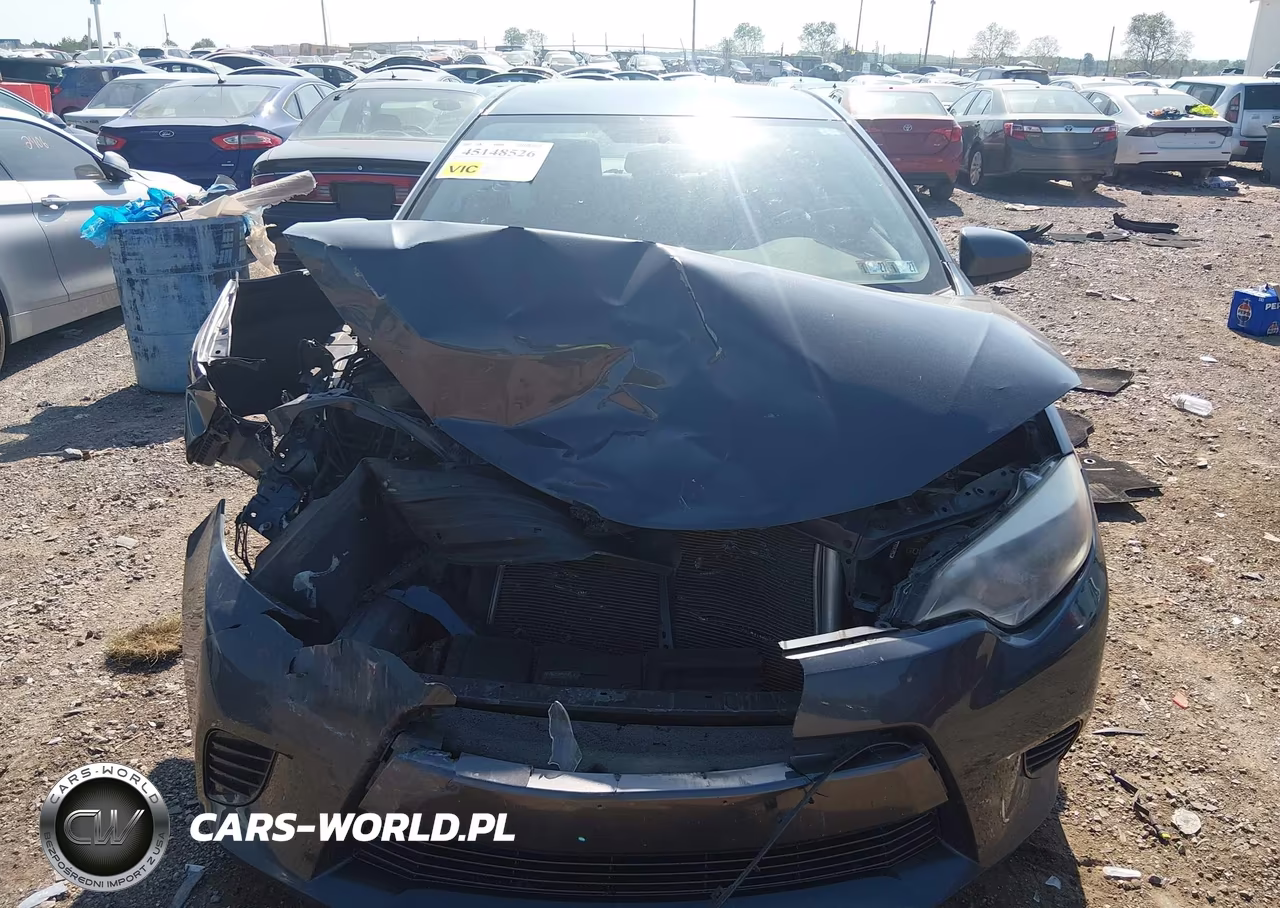 2015 Toyota Corolla Le VIN:2T1BURHE9FC327089 - 12