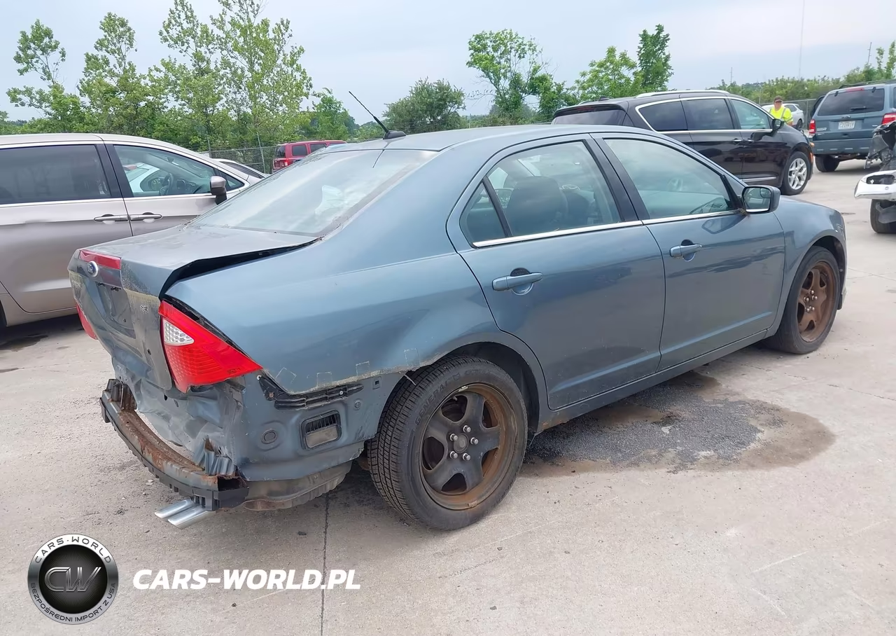 2011 Ford Fusion Se VIN:3FAHP0HAXBR192595 - 4