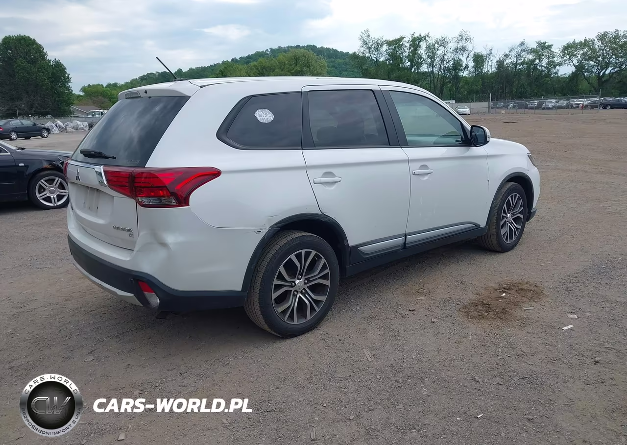 2016 Mitsubishi Outlander Se VIN:JA4AZ3A32GZ006449 - 4