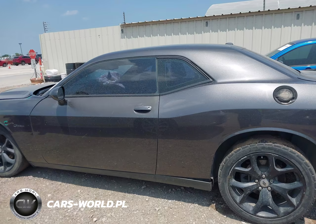 2018 Dodge Challenger Sxt VIN:2C3CDZAG6JH237613 - 15