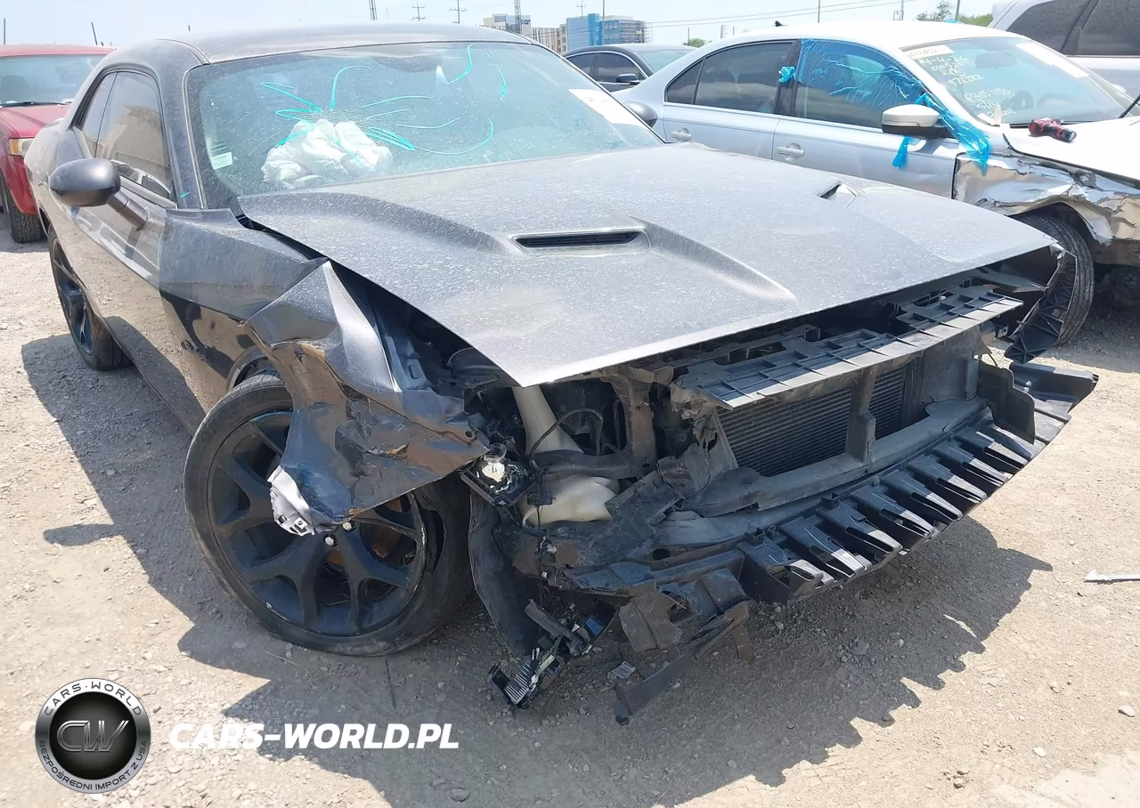 2018 Dodge Challenger Sxt VIN:2C3CDZAG6JH237613 - 6