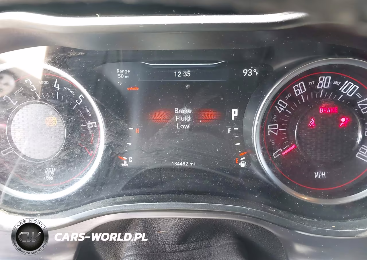 2018 Dodge Challenger Sxt VIN:2C3CDZAG6JH237613 - 7