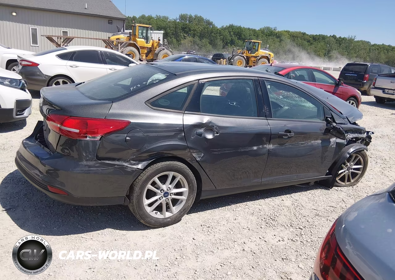 2015 Ford Focus Se VIN:1FADP3F25FL305241 - 14