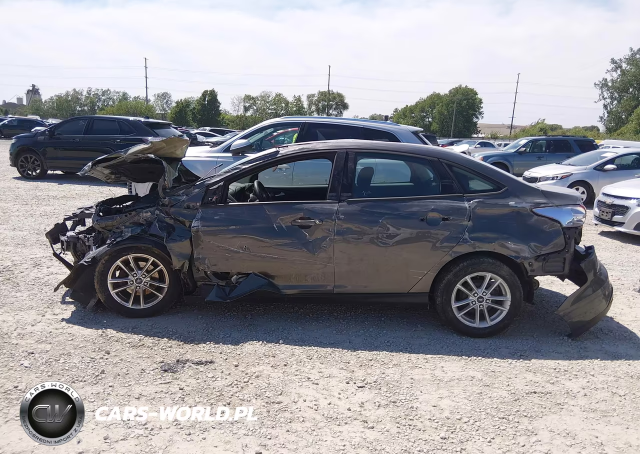 2015 Ford Focus Se VIN:1FADP3F25FL305241 - 15