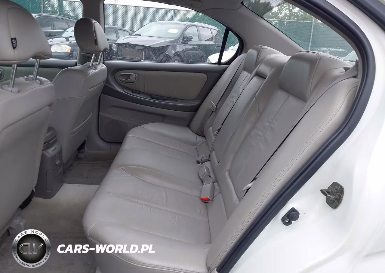 2001 Nissan Maxima Se VIN:JN1CA31D11T828817 - 8