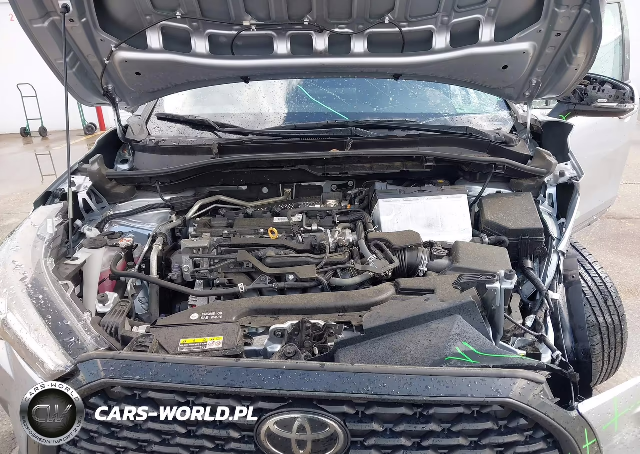 2023 Toyota Corolla Cross Le VIN:7MUCAAAG1PV045330 - 10