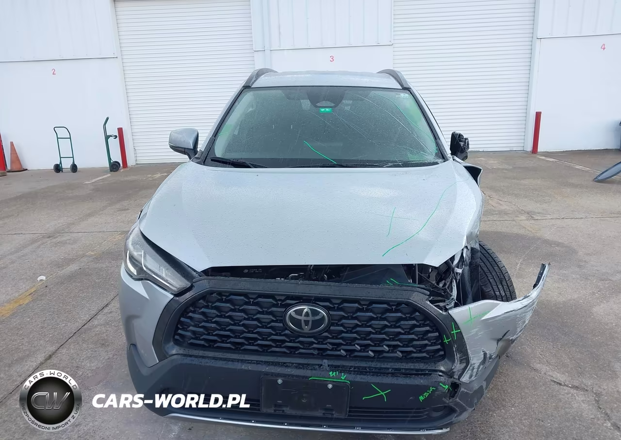 2023 Toyota Corolla Cross Le VIN:7MUCAAAG1PV045330 - 13