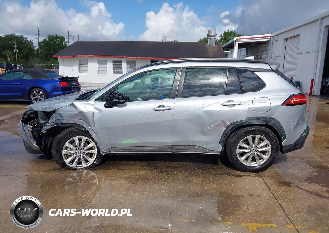 2023 Toyota Corolla Cross Le VIN:7MUCAAAG1PV045330 - 15