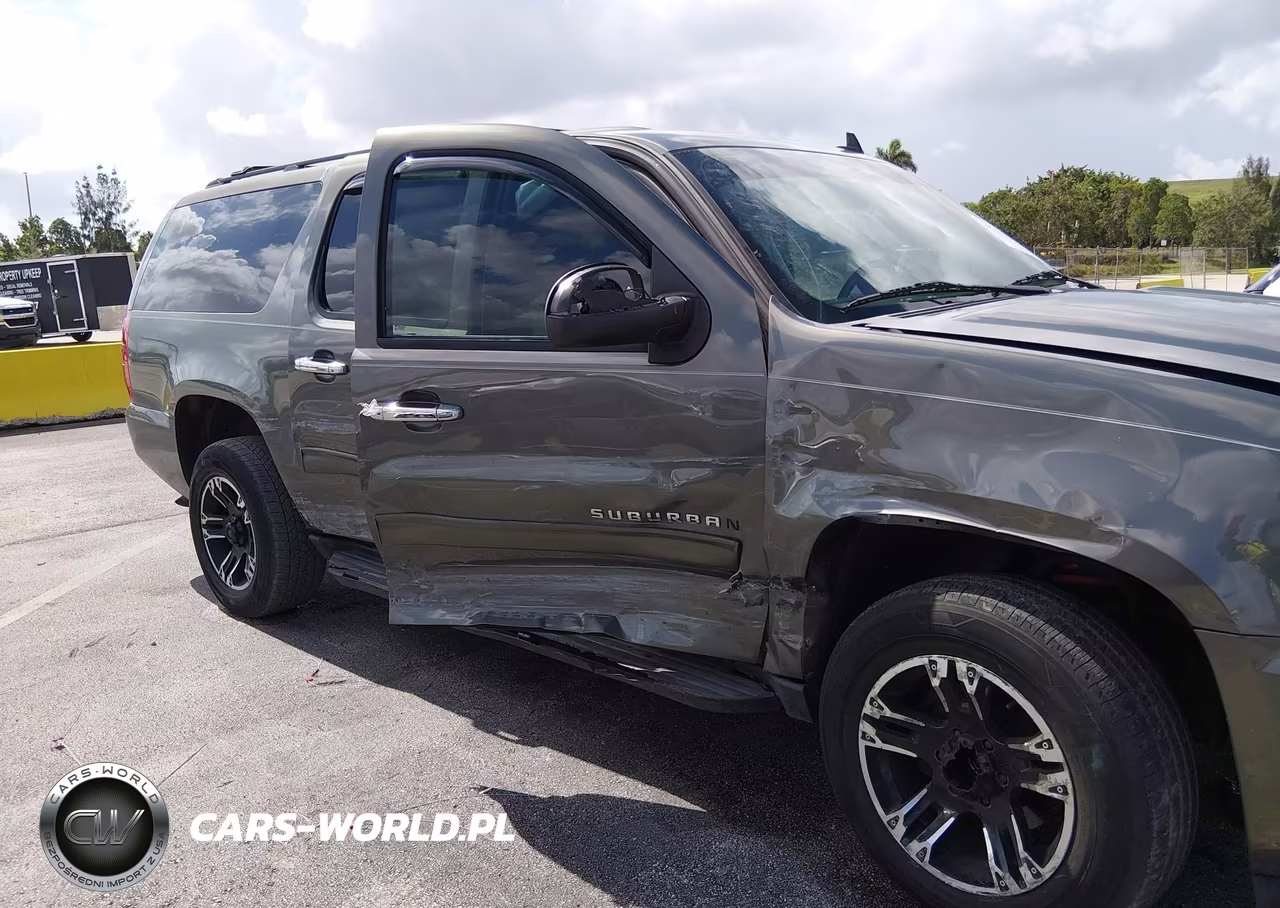 2011 Chevrolet Suburban 1500 Ls VIN:1GNSKHE34BR189486 - 6