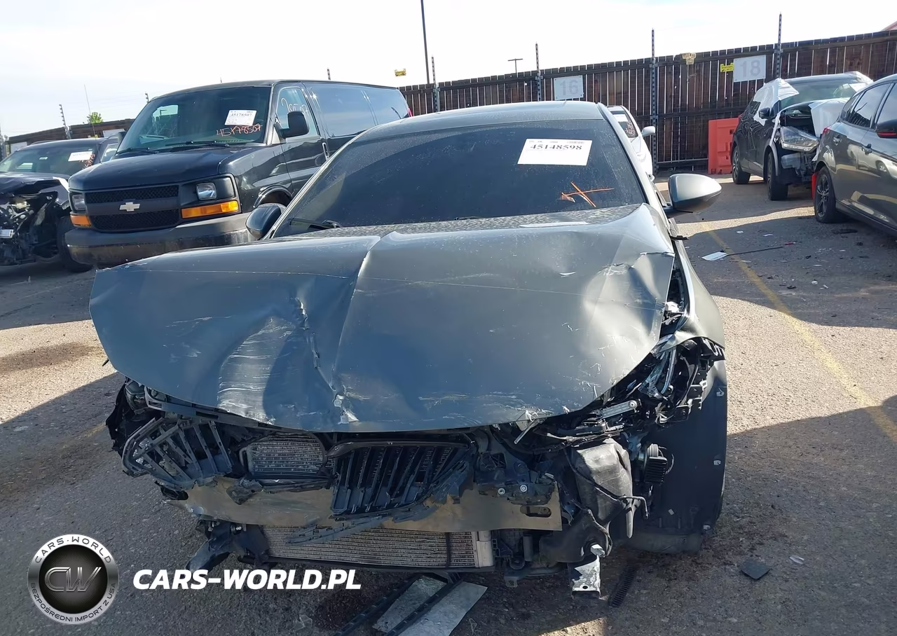 2018 Buick Regal Sportback Essence VIN:W04GR6SXXJ1102767 - 12