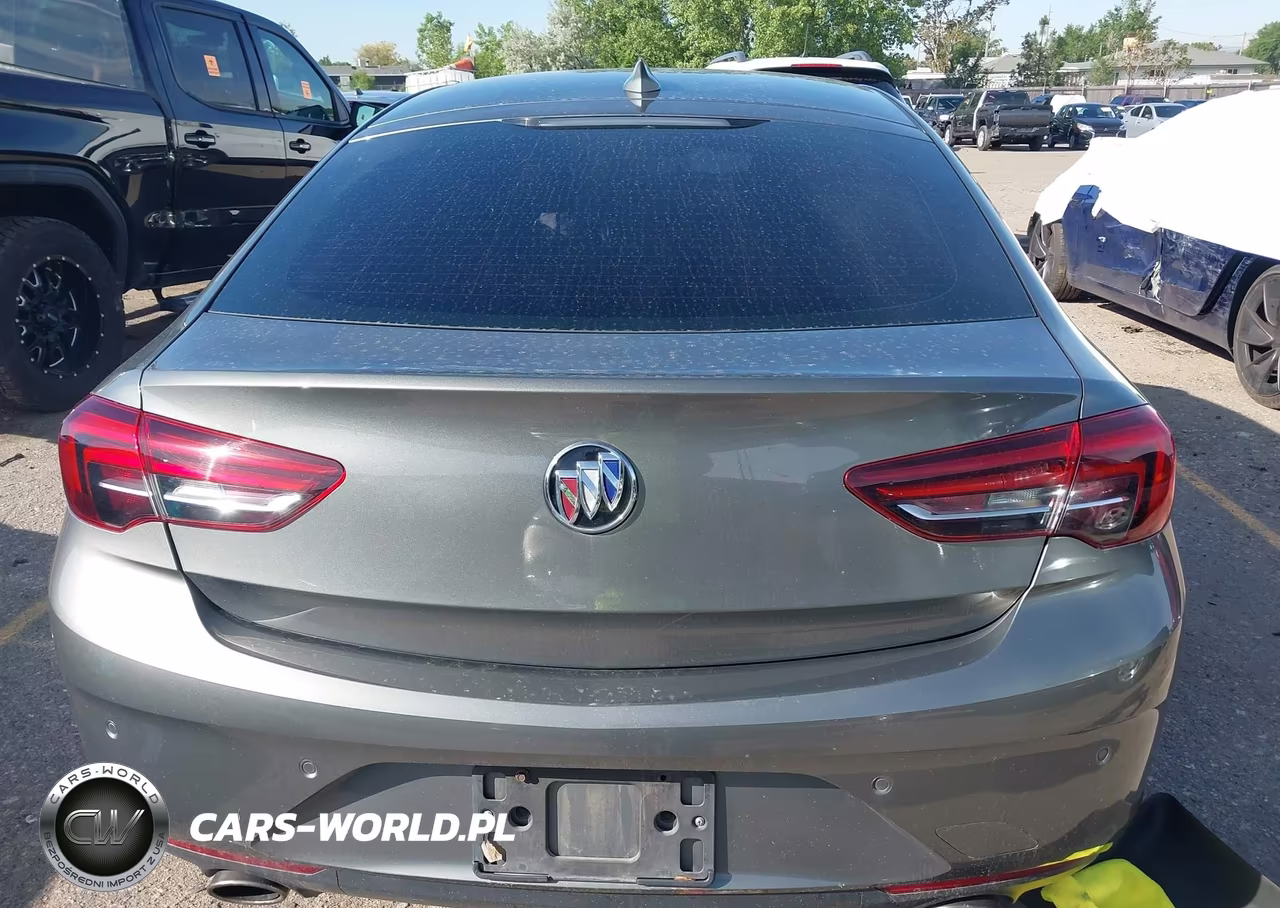 2018 Buick Regal Sportback Essence VIN:W04GR6SXXJ1102767 - 16