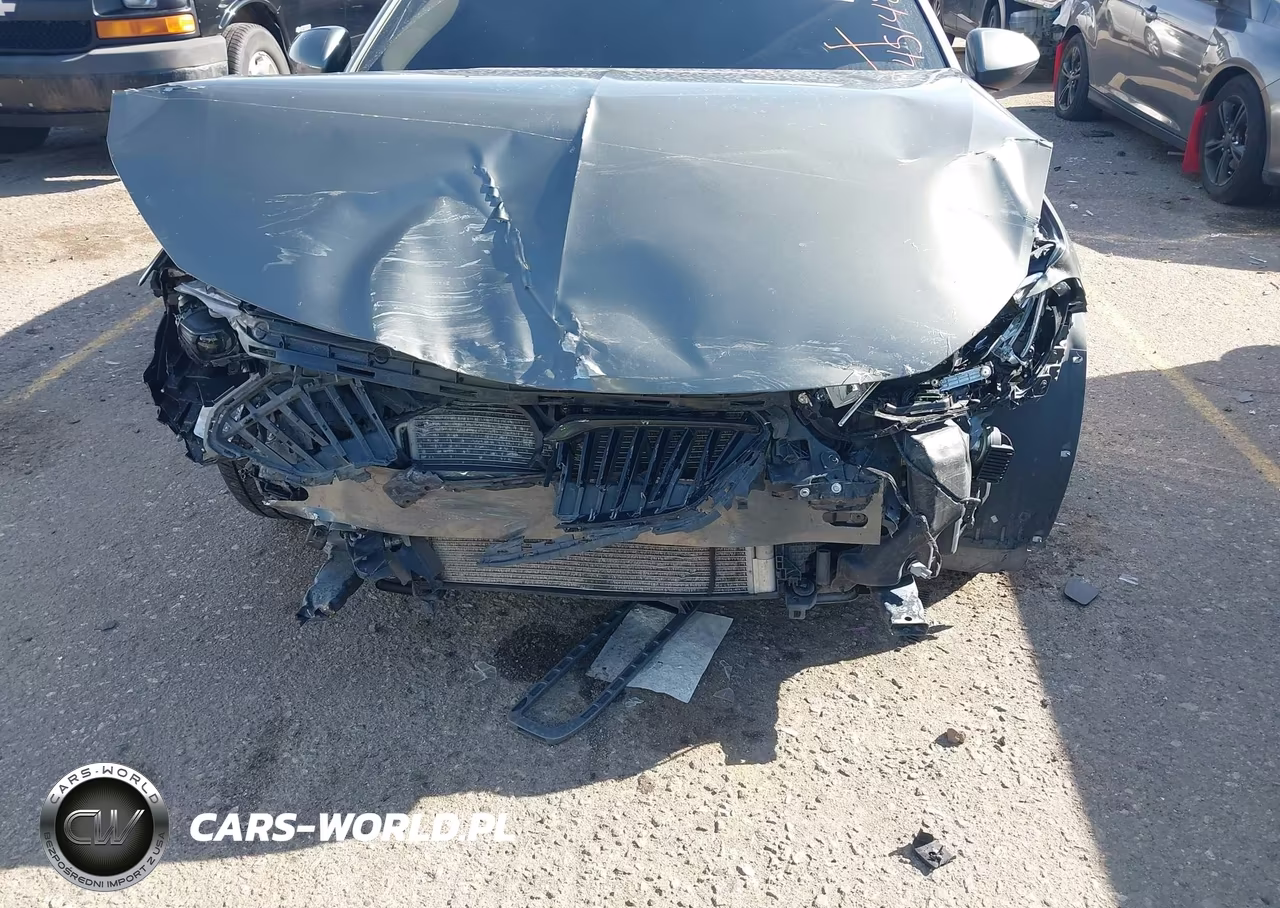 2018 Buick Regal Sportback Essence VIN:W04GR6SXXJ1102767 - 6