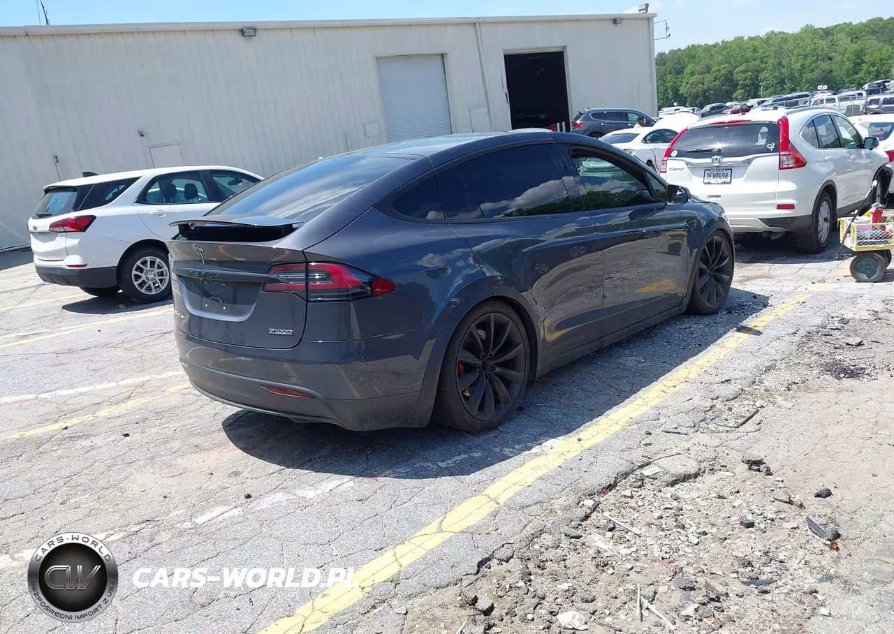 2018 Tesla Model X 100D-75D-P100D VIN:5YJXCAE41JF126104 - 4