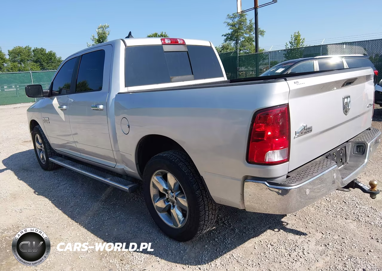 2016 Ram 1500 Big Horn VIN:1C6RR7LG2GS158697 - 3