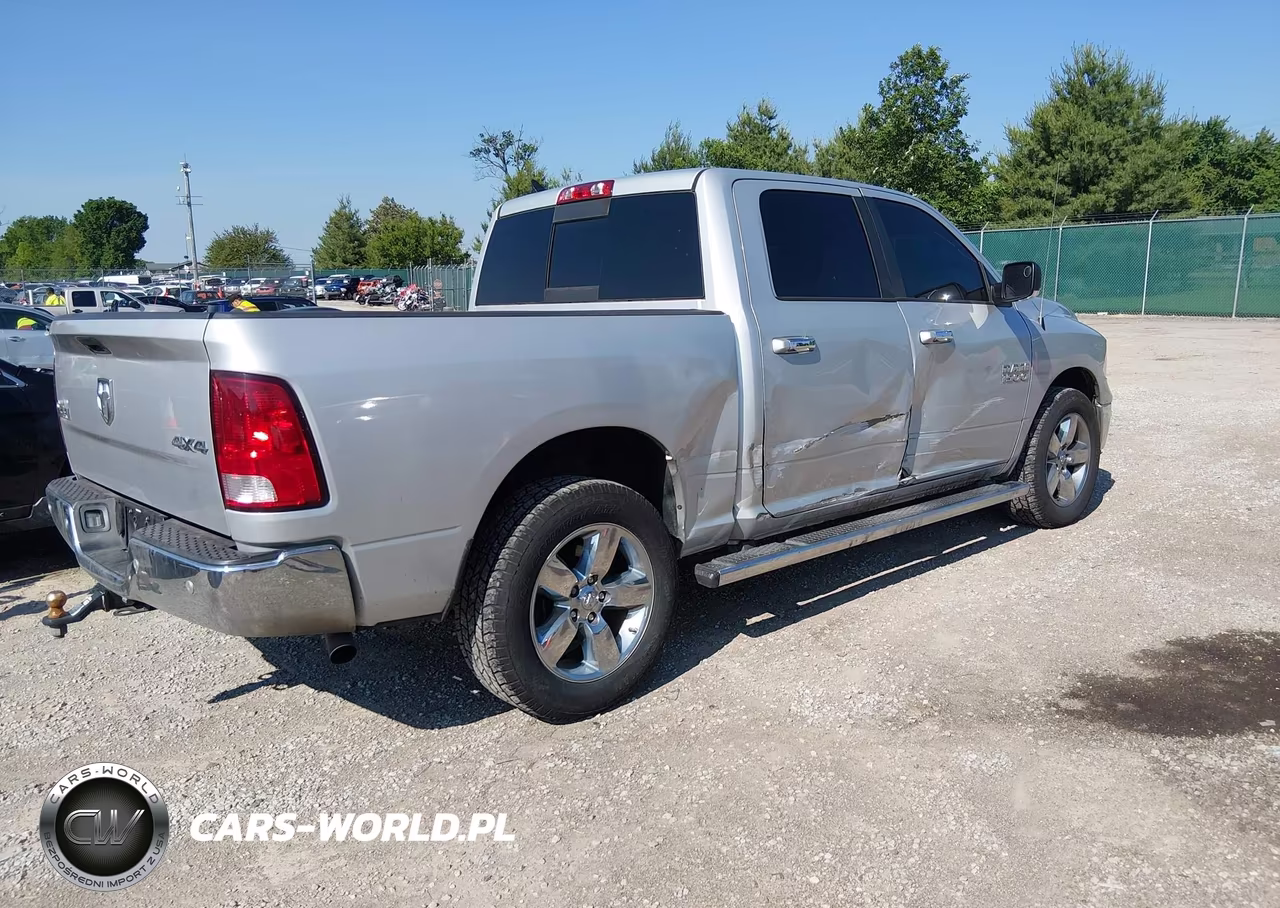 2016 Ram 1500 Big Horn VIN:1C6RR7LG2GS158697 - 4