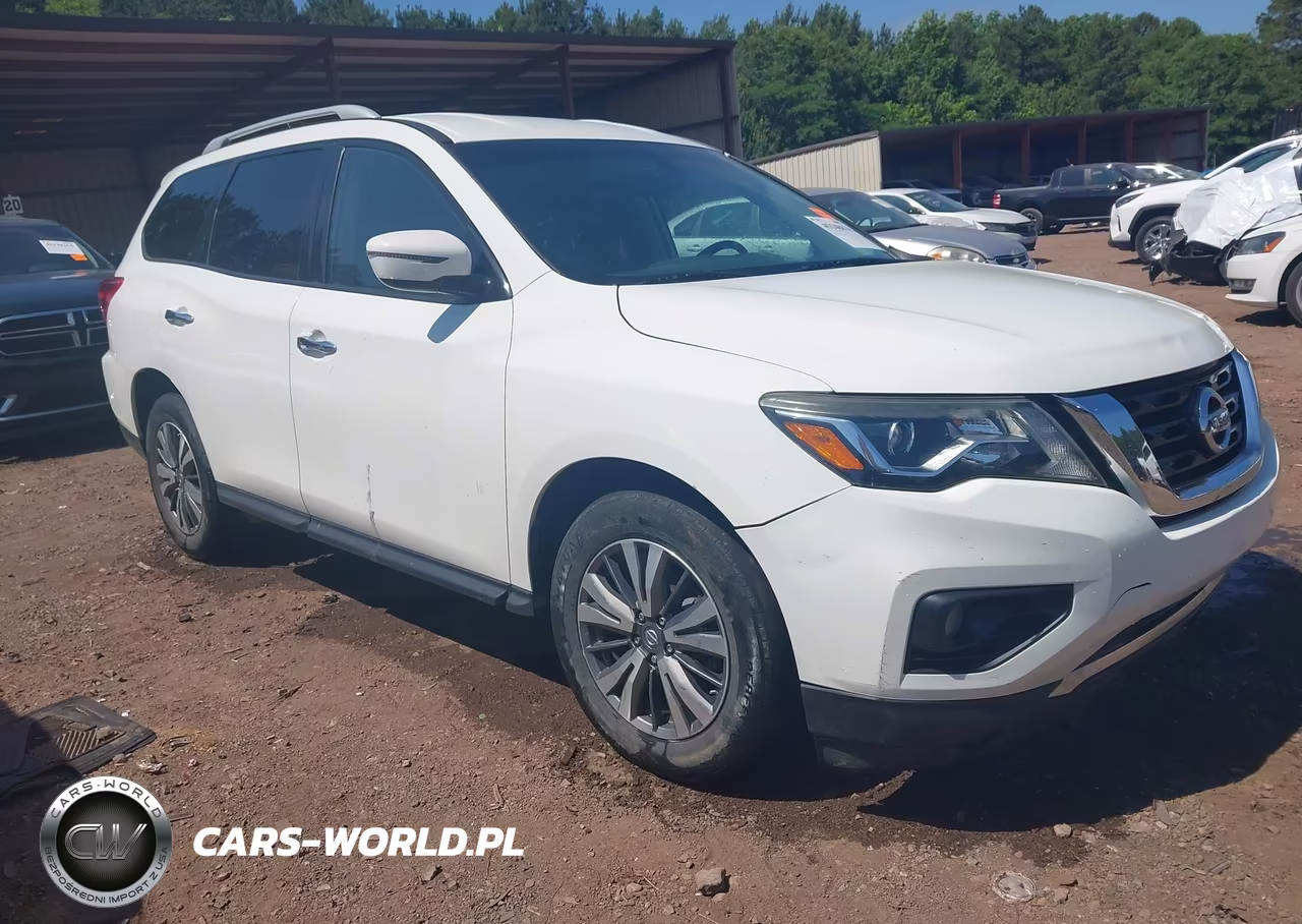 2018 Nissan Pathfinder Sv